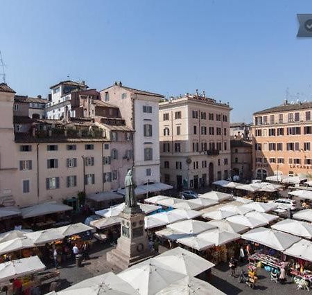 Apartmán Campo Dei Fiori Sky Luxury View Řím Exteriér fotografie